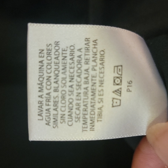 Black button down shirt size medium - Picture 7 of 13